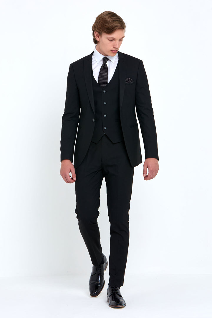 Benetti Antoine Black 3 Piece Suit €275 image 4