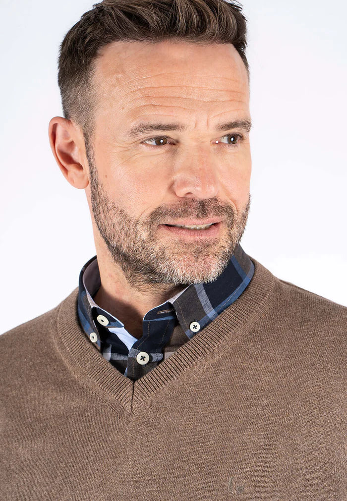 Pre End Malcom V Neck Mid Brown Mix