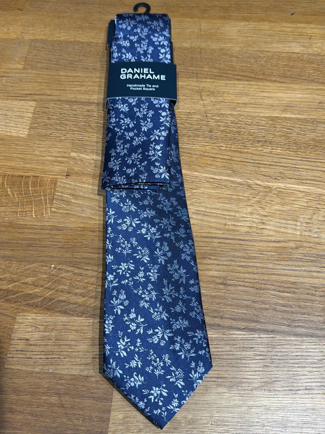 Daniel Grahame Tie & Pocket Square Navy