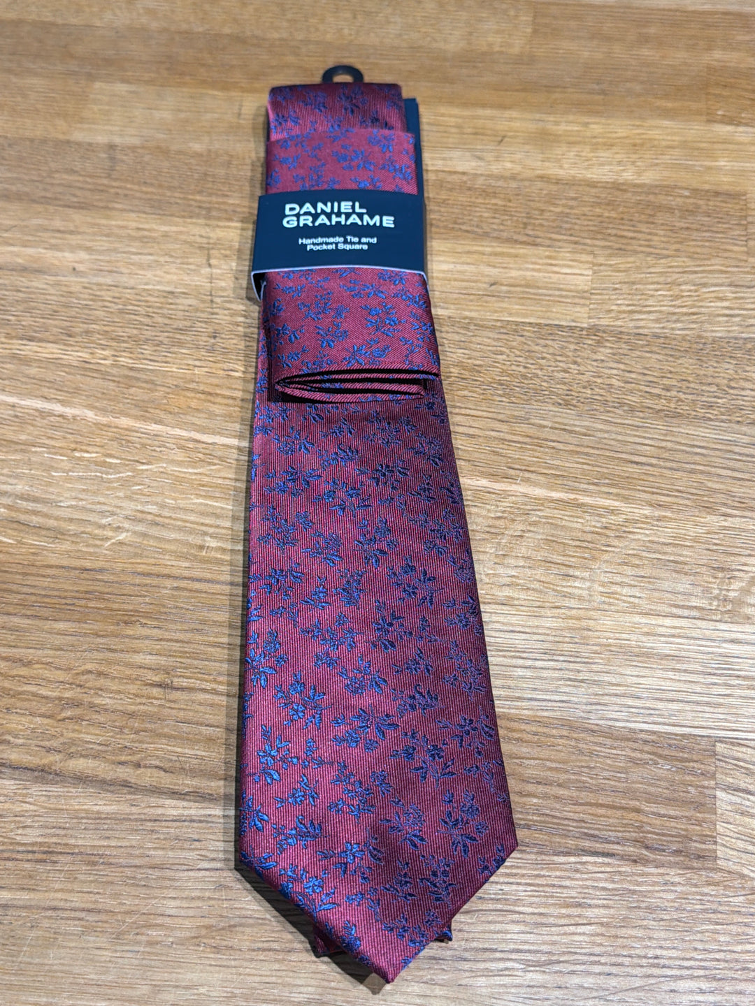 Daniel Grahame Tie & Pocket Square Navy/Red
