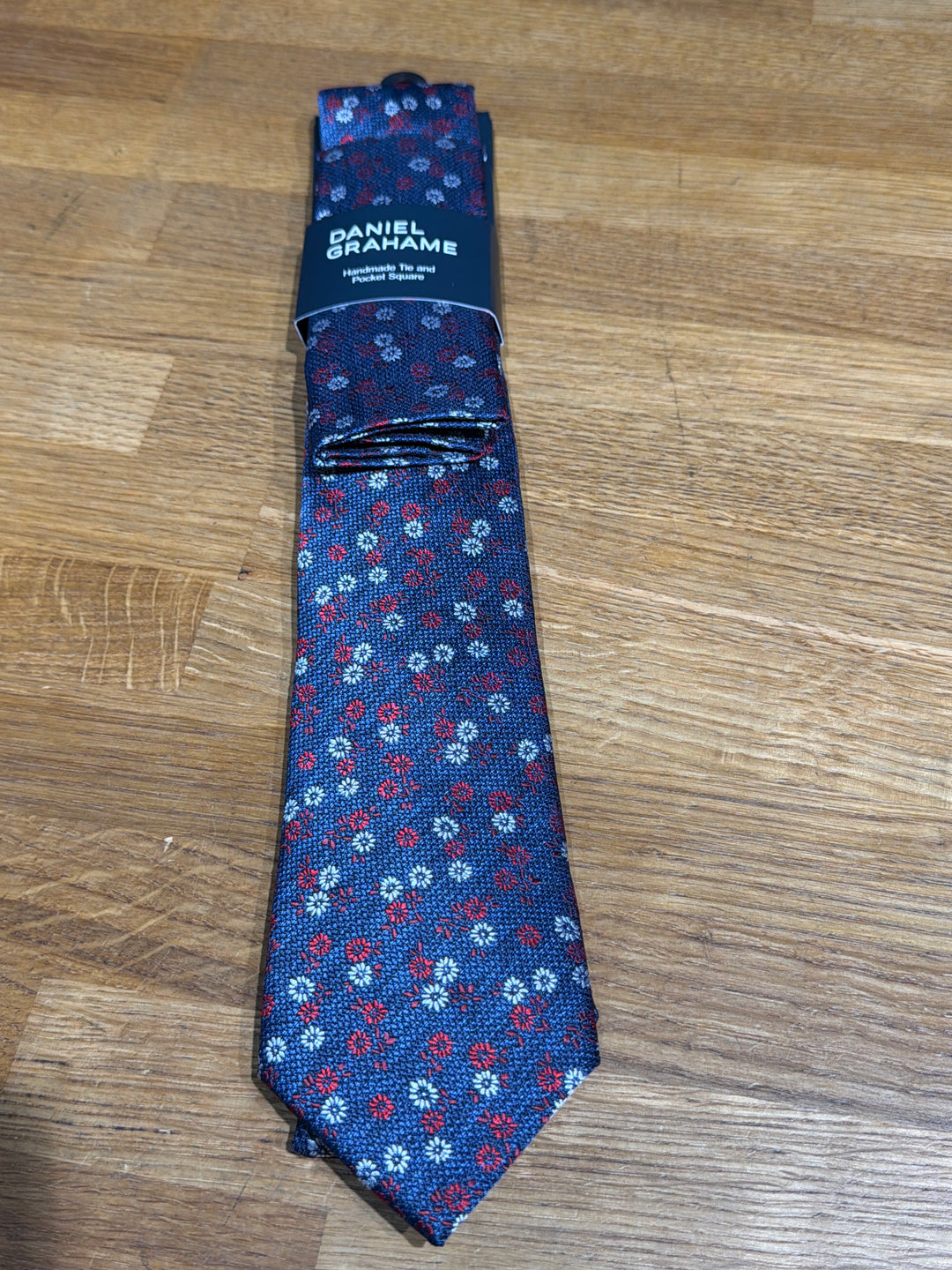 Daniel Grahame Tie & Pocket Square Navy