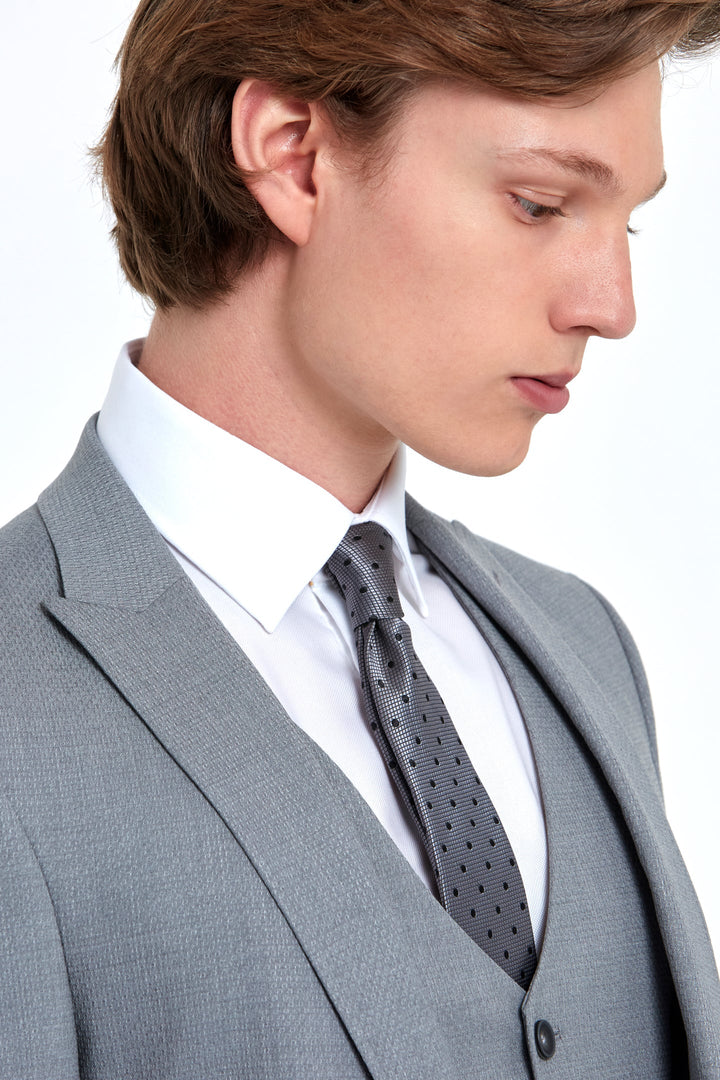 Benetti Antoine Silver 3 Piece Suit €275 image 1